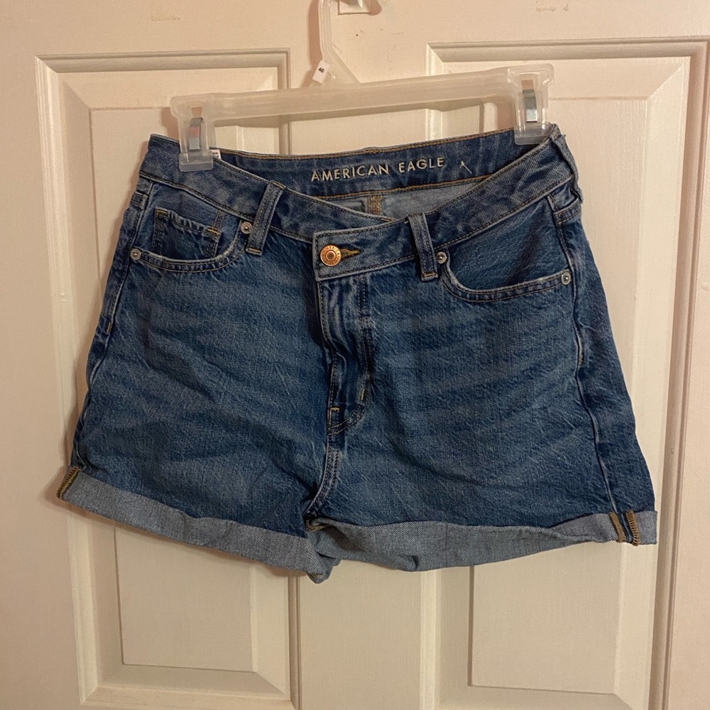 American Eagle Highest Rise Mom Short Size 4